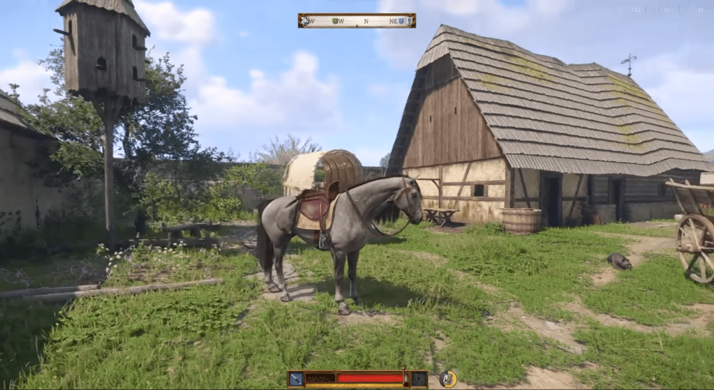 Kingdom Come Deliverance 2: Ein graues Pferd trägt einen Sattel