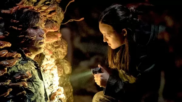 The Last of Us review screens
