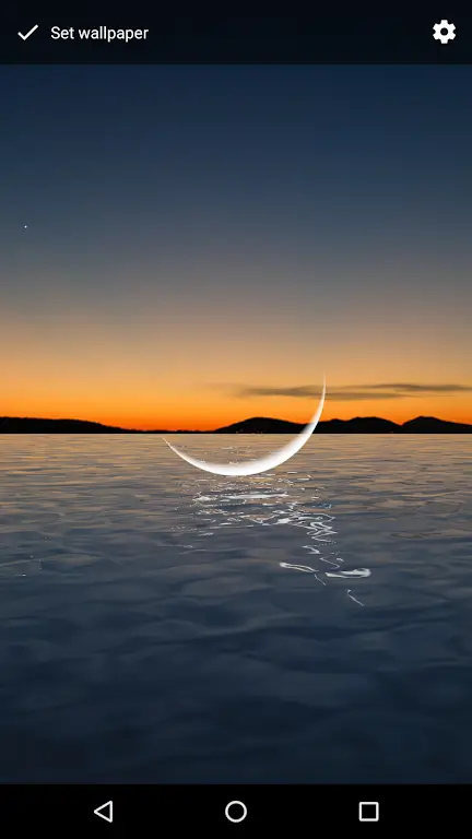 Moon Over Water Live Wallpaper