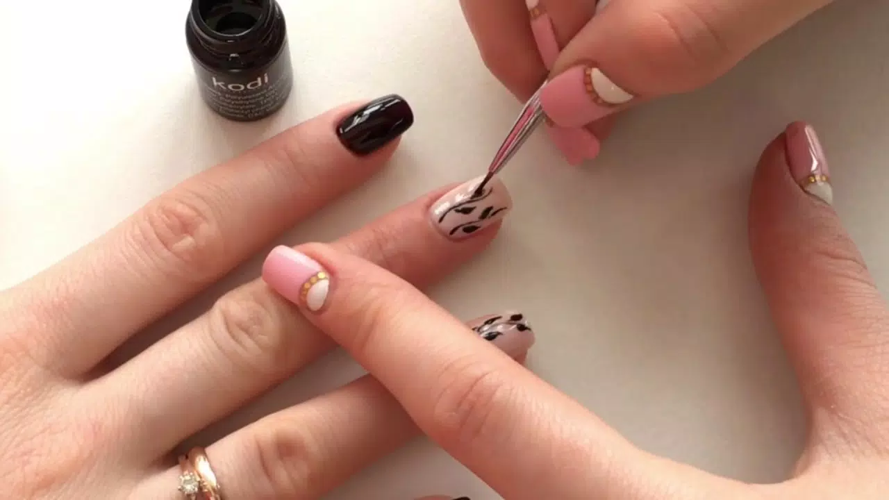 Lecciones de manicura de uñas